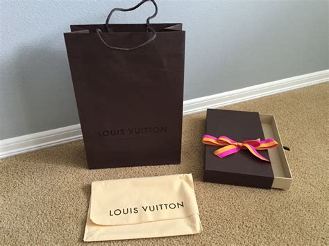 louis vuitton gift set for her|louis vuitton engraving.